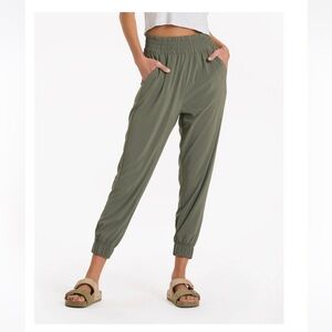 Vuori Olive Green Villa Pants